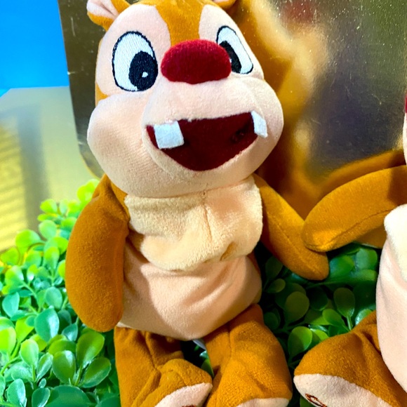 DISNEY EXCLUSIVE NWT VTG 1990s CHIP AND DALE CLASSIC RETIRED BEAN BAG PLUSH PAIR - Picture 10 of 14